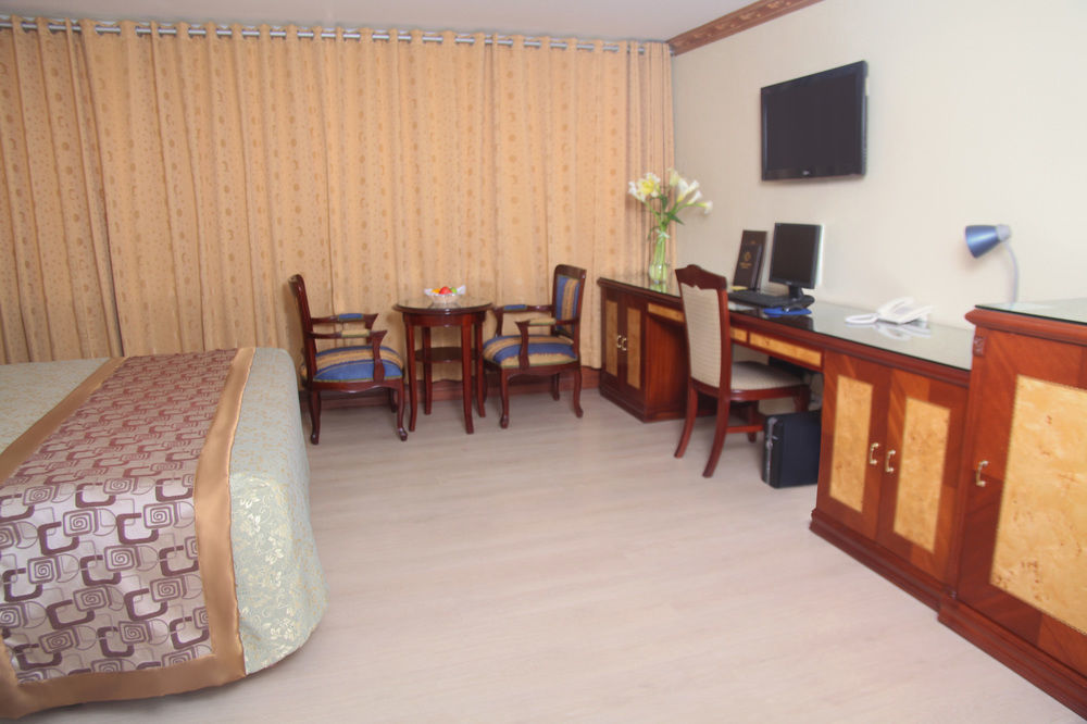 Hotel Oro Inn Лима Экстерьер фото